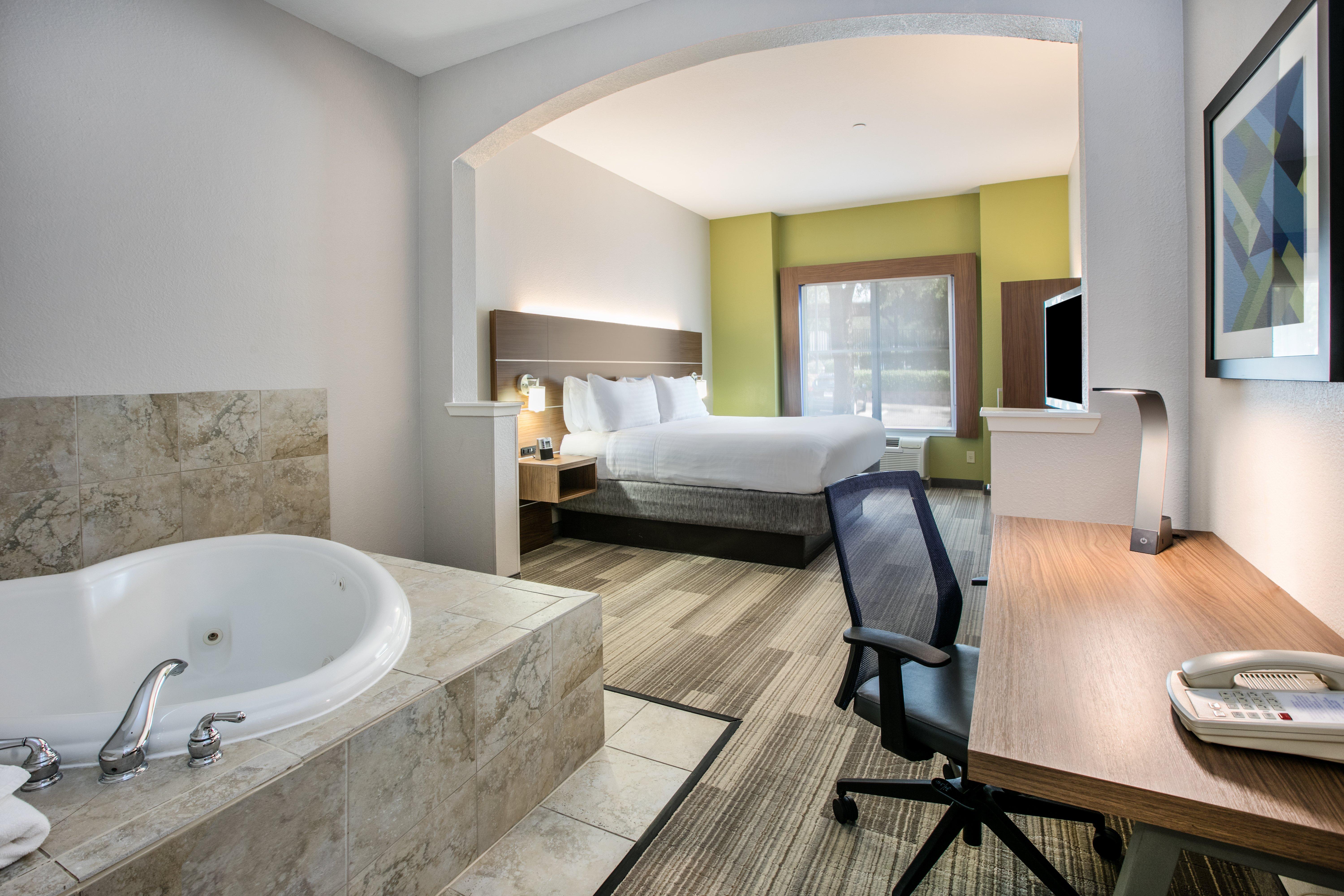 Holiday Inn Express Hotel & Suites Dallas - Grand Prairie I-20 By Ihg Экстерьер фото