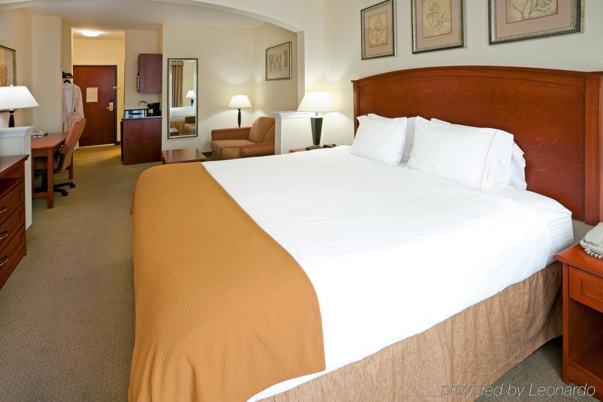 Holiday Inn Express Hotel & Suites Dallas - Grand Prairie I-20 By Ihg Экстерьер фото