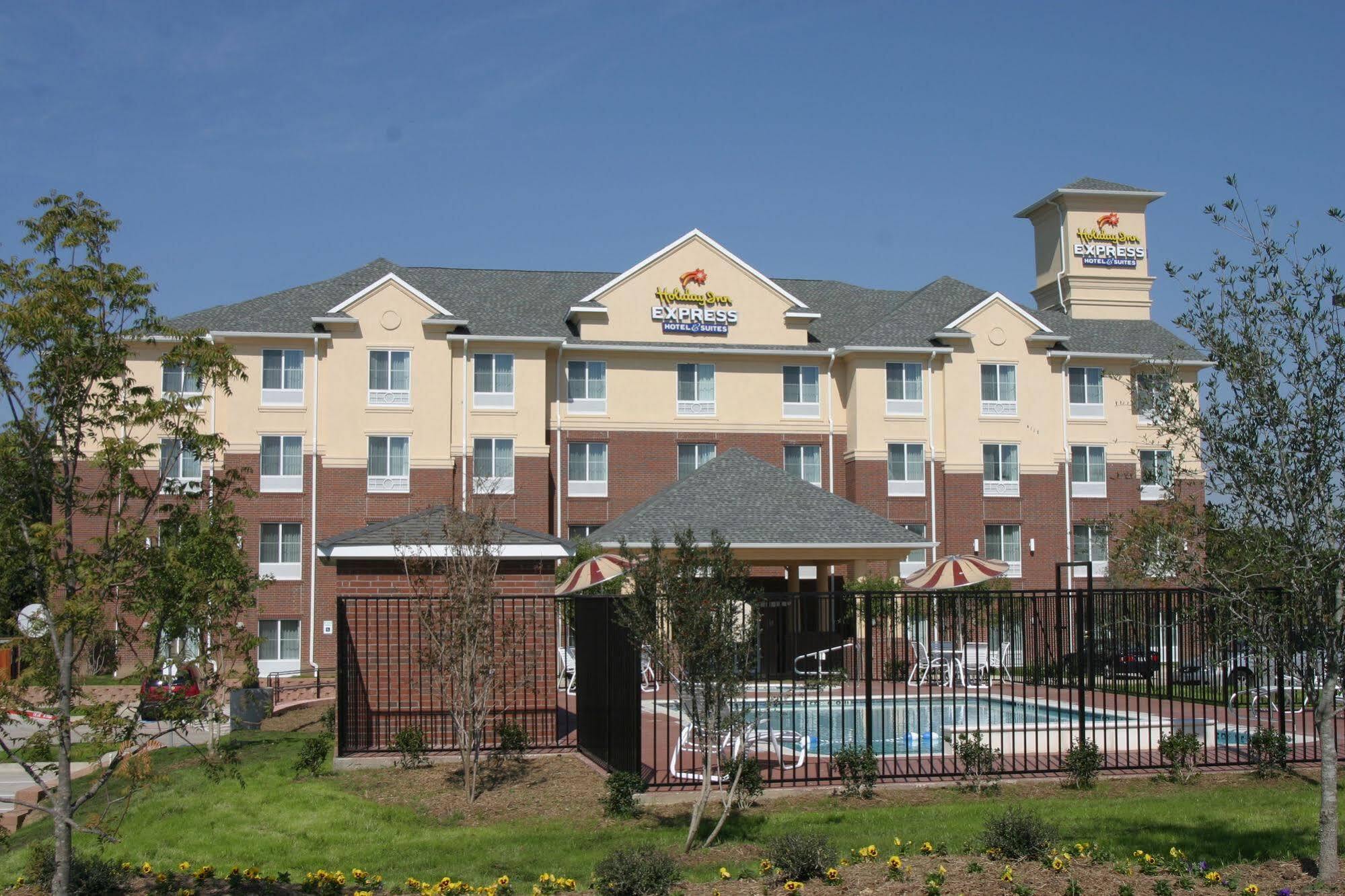 Holiday Inn Express Hotel & Suites Dallas - Grand Prairie I-20 By Ihg Экстерьер фото